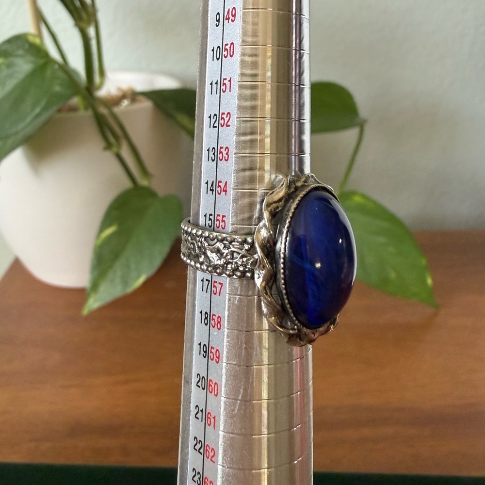 Gorgeous Vintage West Germany Blue Glass Cabochon Silver Tone Adjustable Ring - Picture 4 of 14